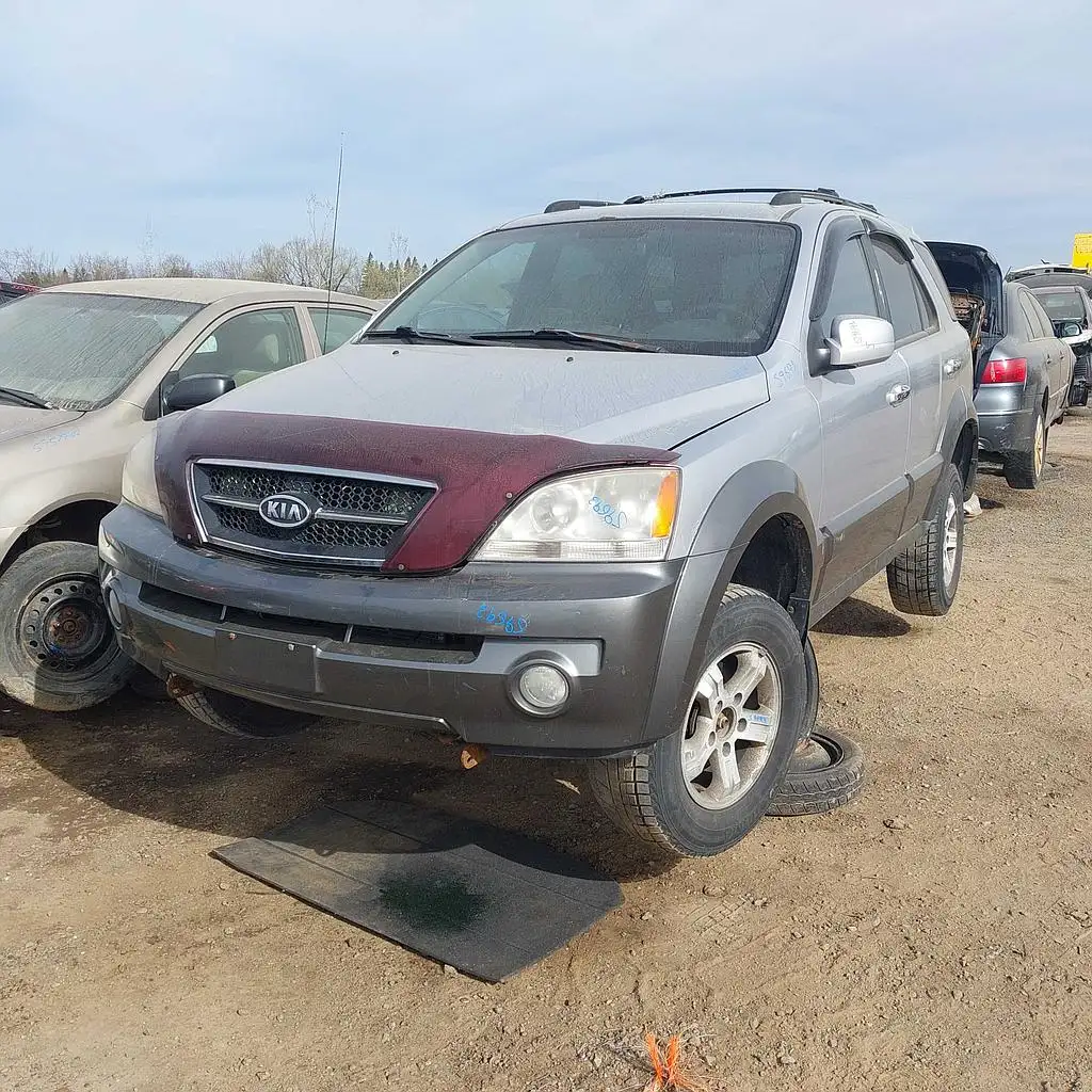 Photo of 2004 Kia Sorento