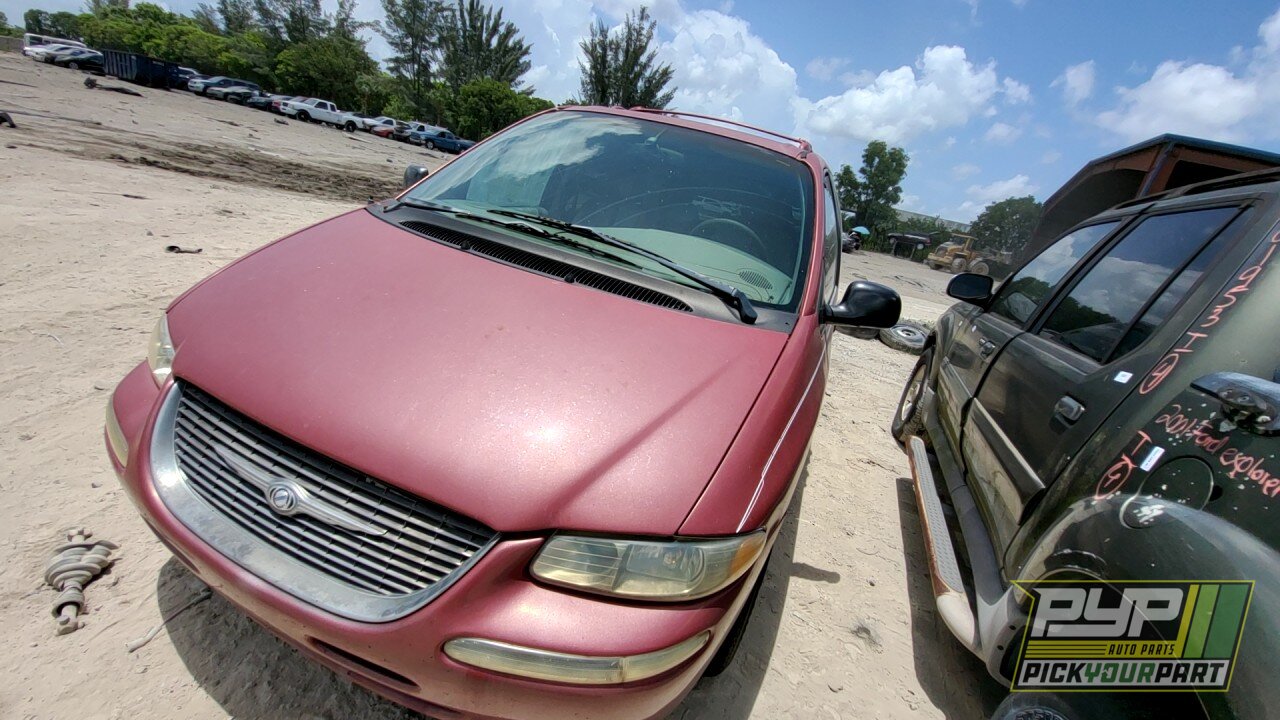 Photo of 2000 Chrysler Town & Country
