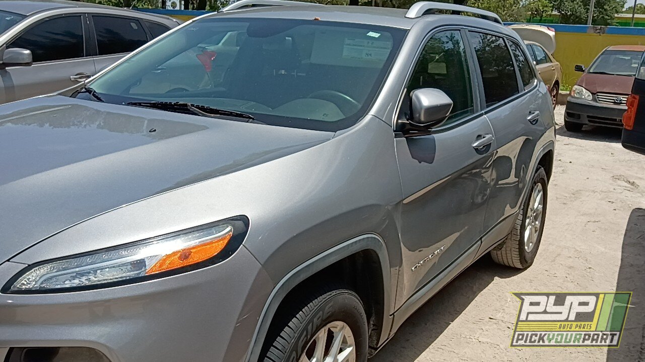Photo of 2015 Jeep Cherokee