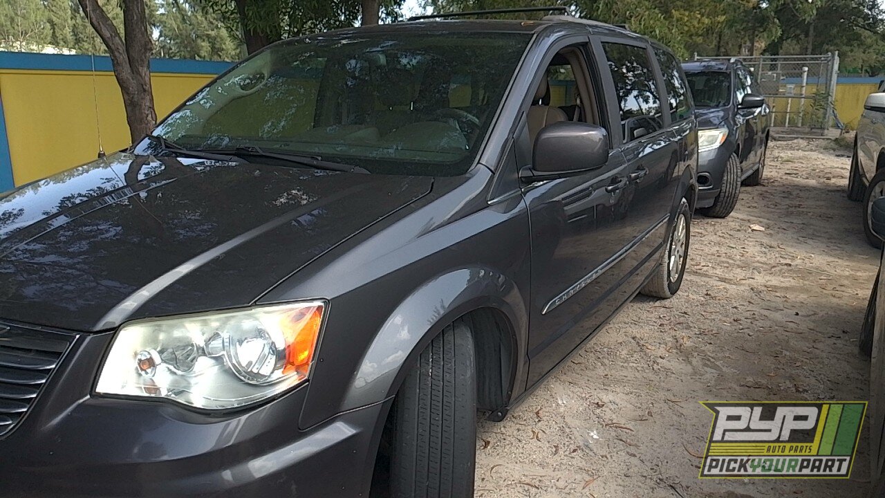 Photo of 2015 Chrysler Town & Country