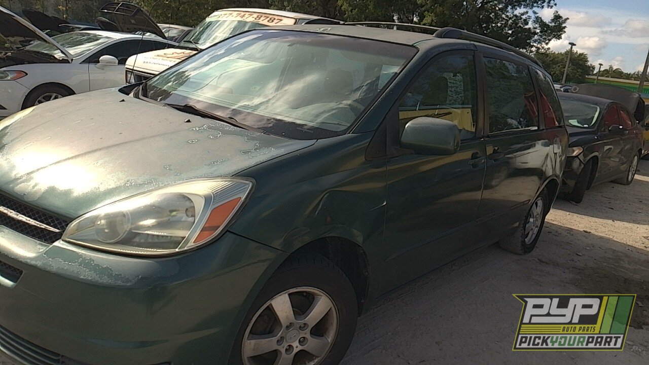 Photo of 2004 Toyota Sienna