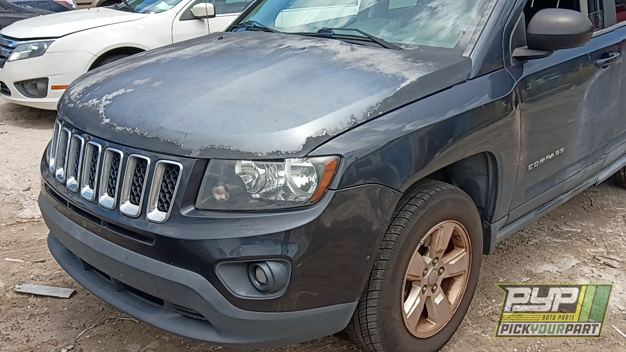 Photo of 2015 Jeep Compass