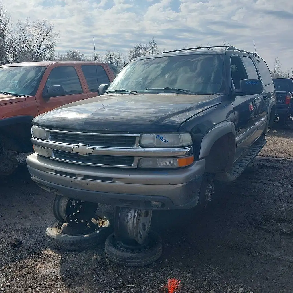 Photo of 2000 Chevrolet Suburban