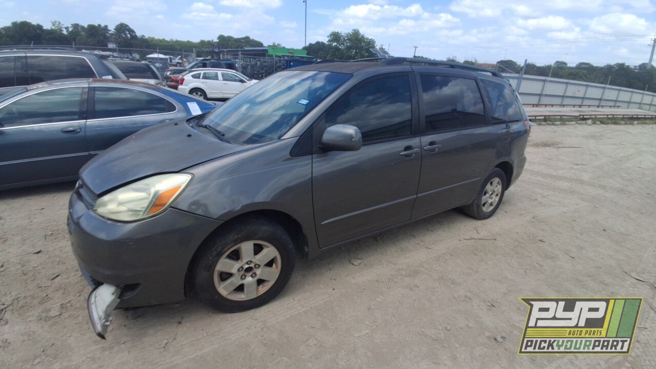 Photo of 2004 Toyota Sienna