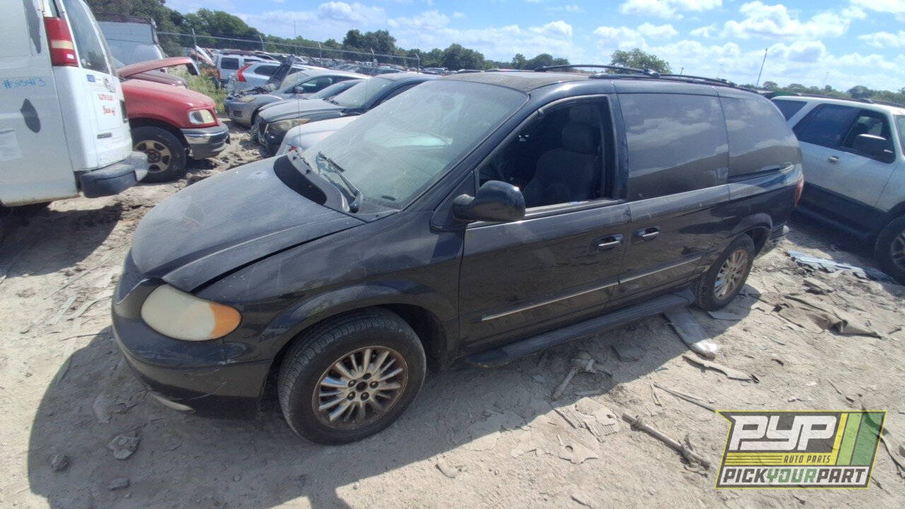 Photo of 2004 Chrysler Town & Country