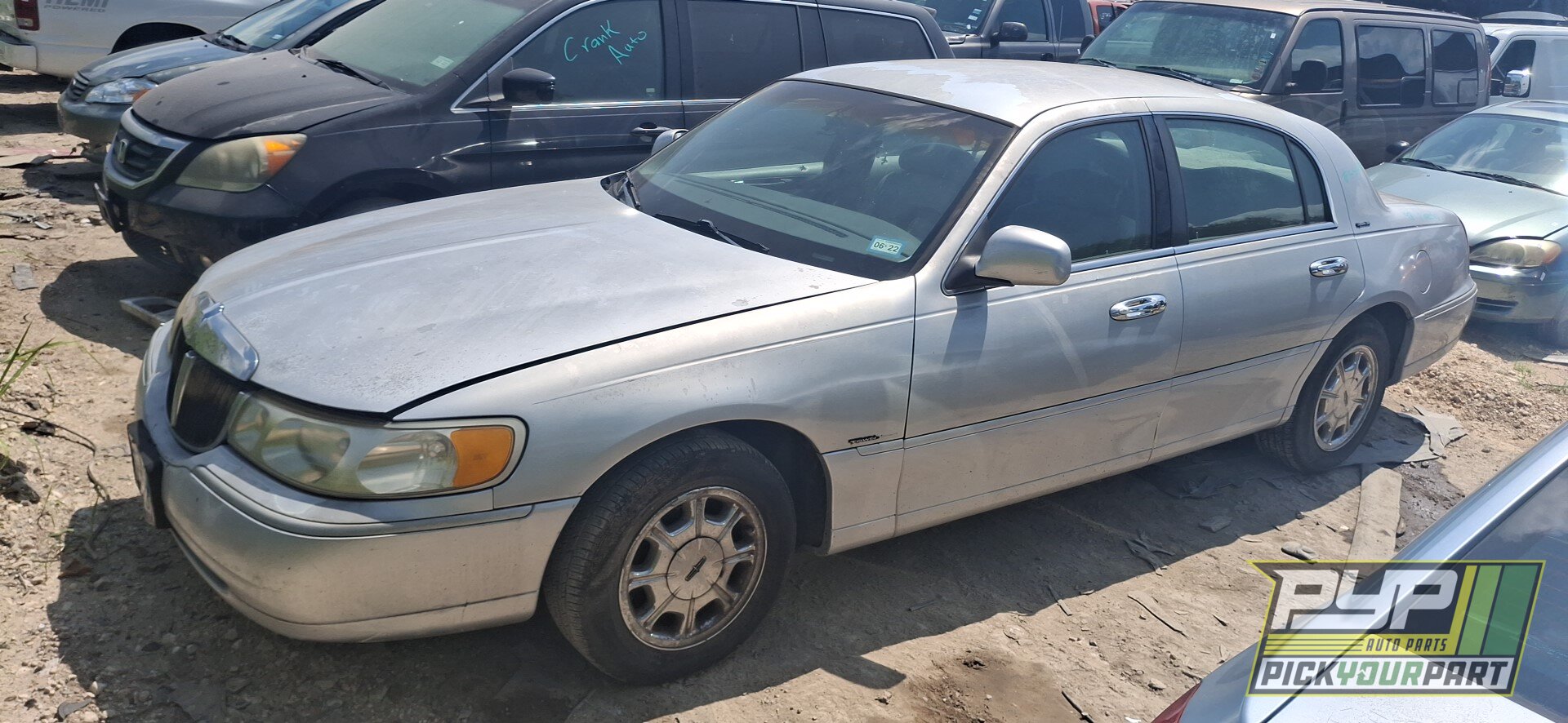 Photo of 1998 Lincoln Town Car