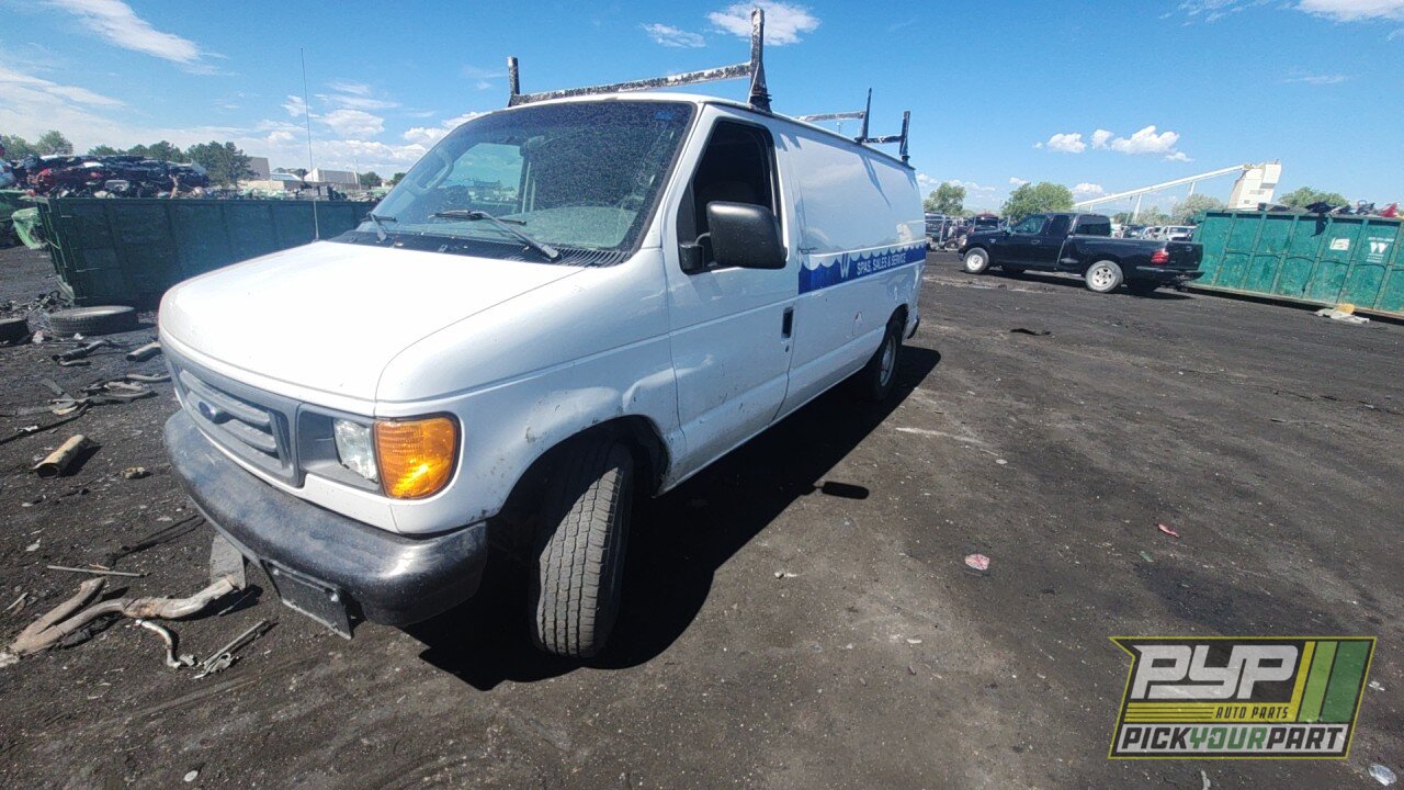 Photo of 2004 Ford E-150