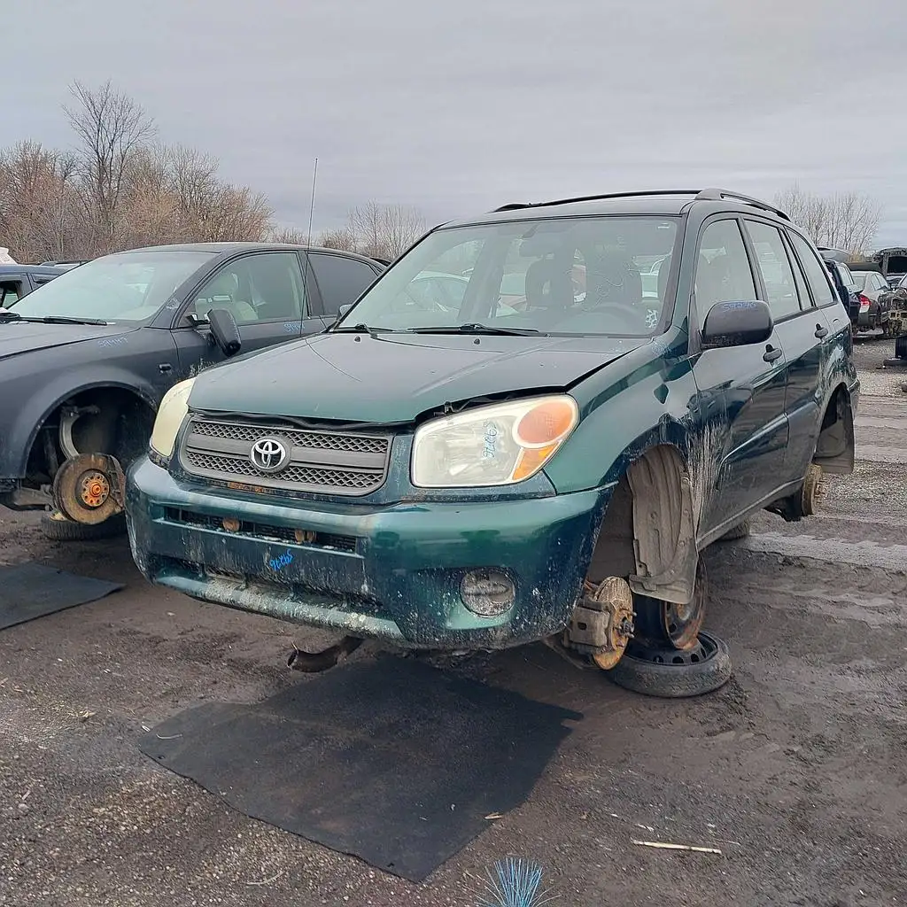 Photo of 2004 Toyota Rav4