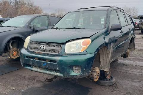 Photo of 2004 Toyota Rav4