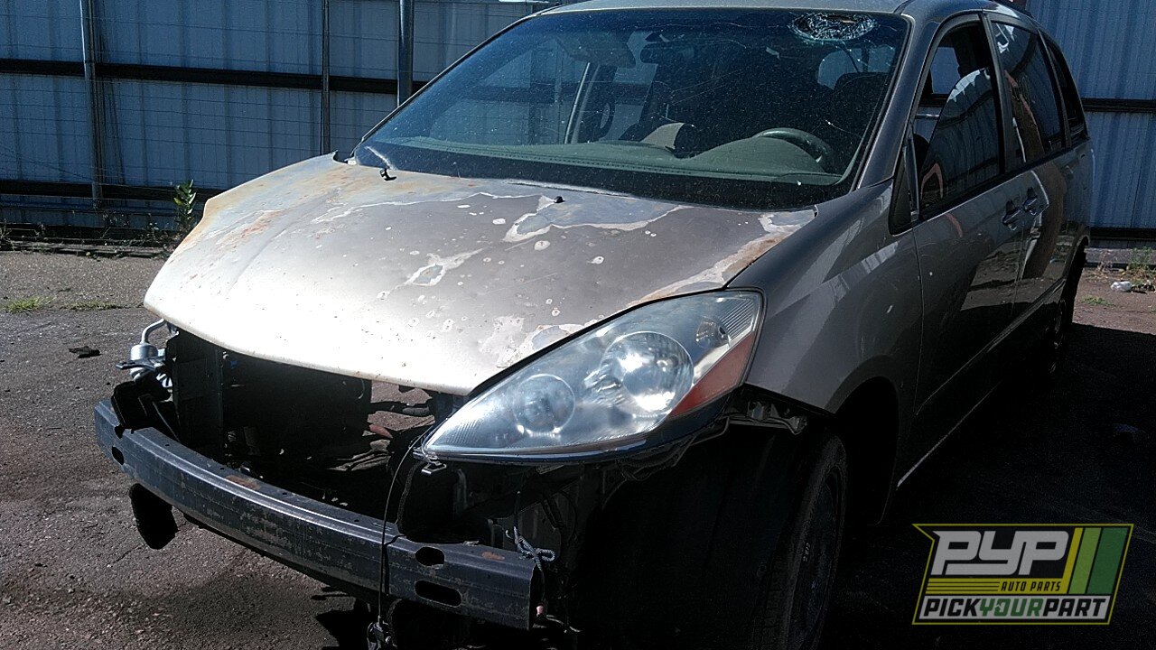 Photo of 2008 Toyota Sienna