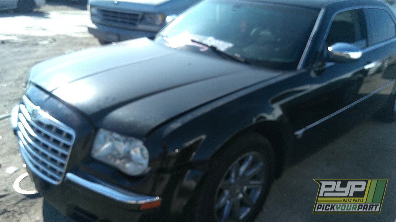 Photo of 2005 Chrysler 300