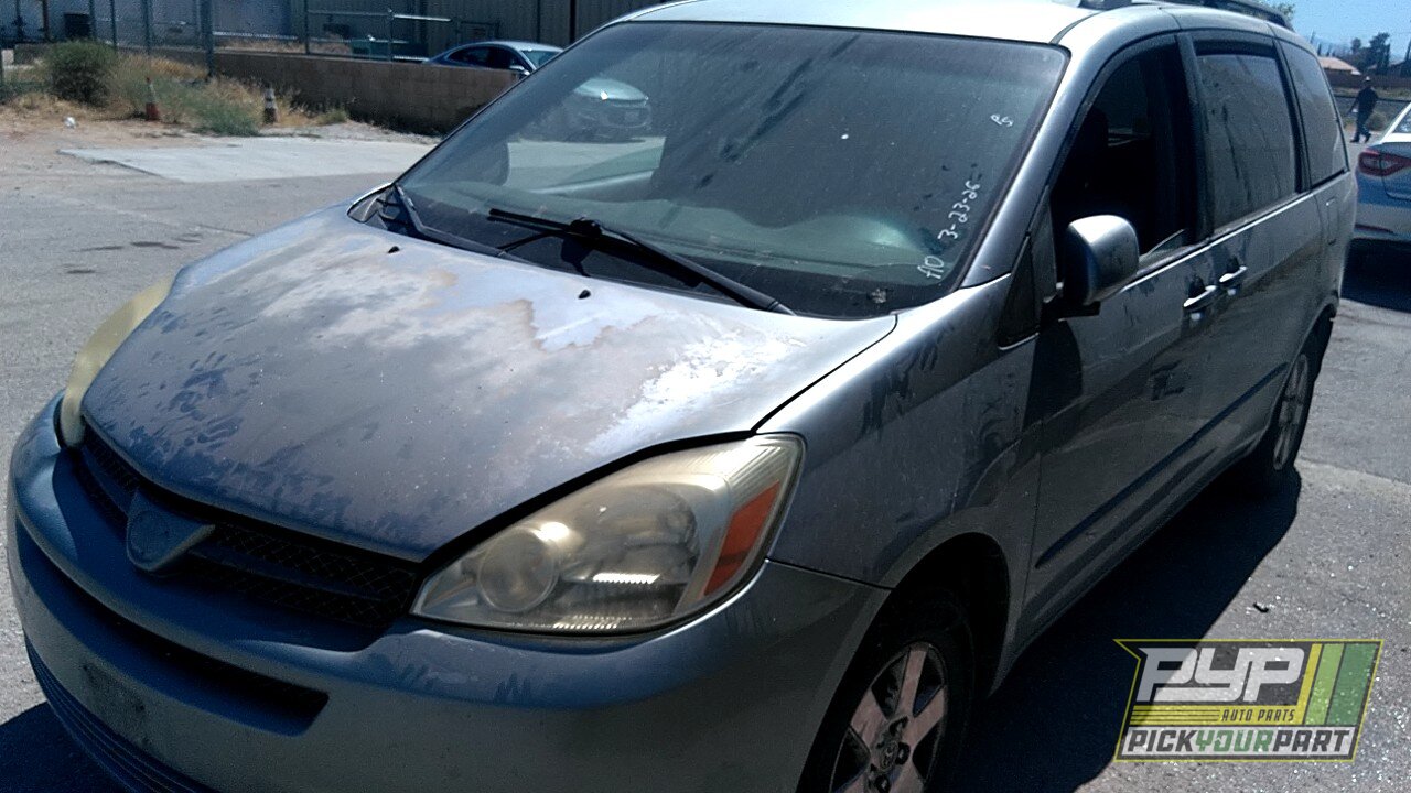 Photo of 2004 Toyota Sienna