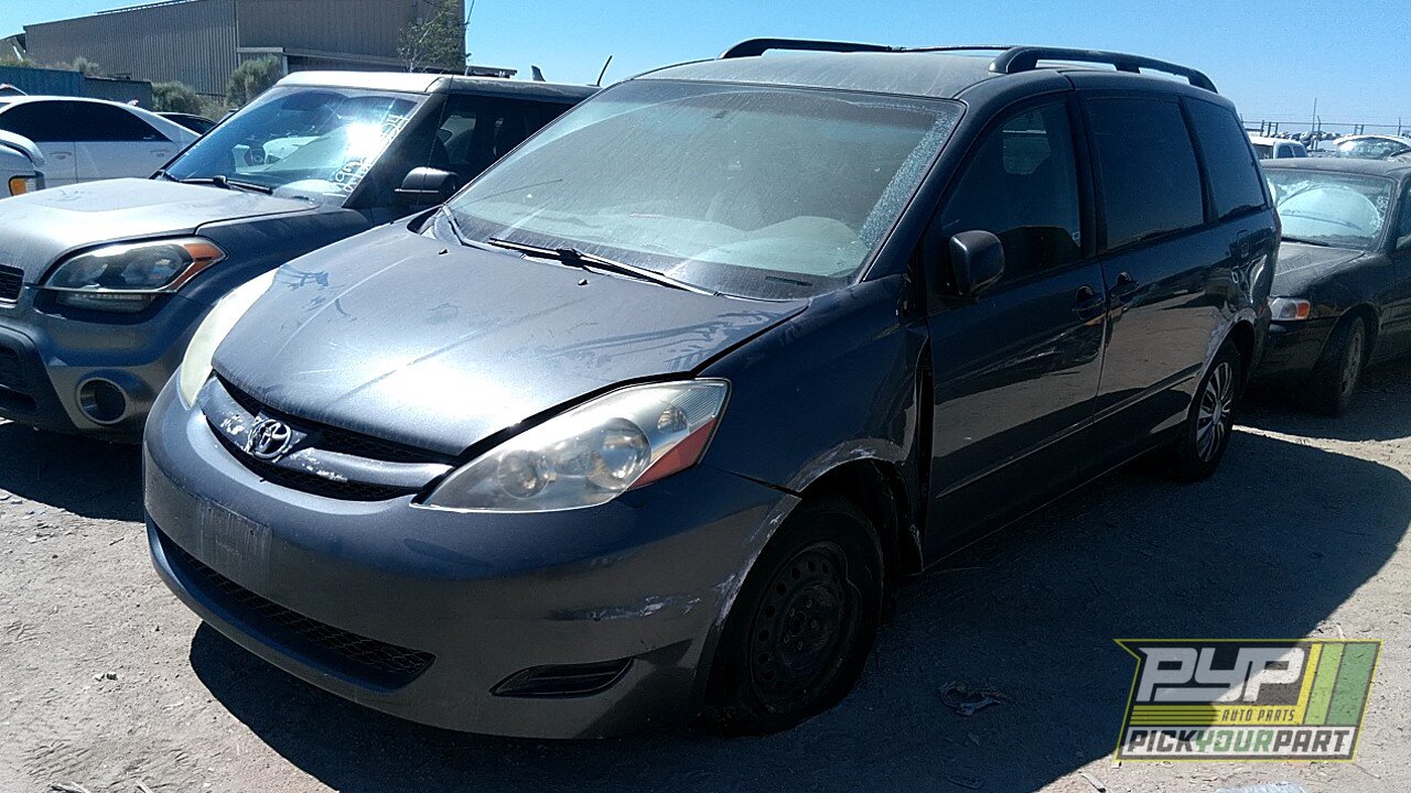 Photo of 2006 Toyota Sienna
