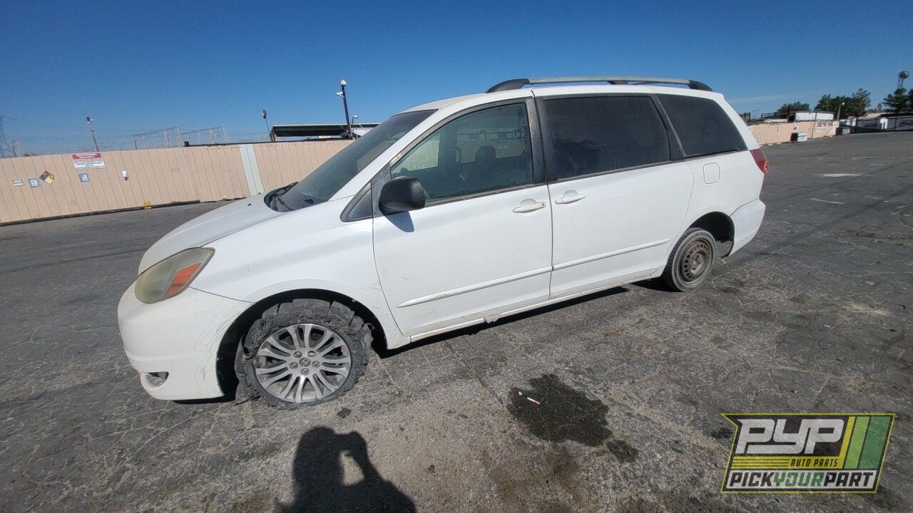 Photo of 2005 Toyota Sienna