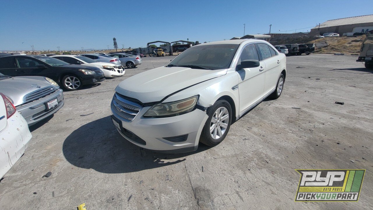 Photo of 2010 Ford Taurus