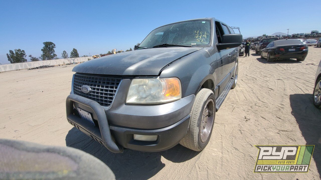 Photo of 2004 Ford Expedition