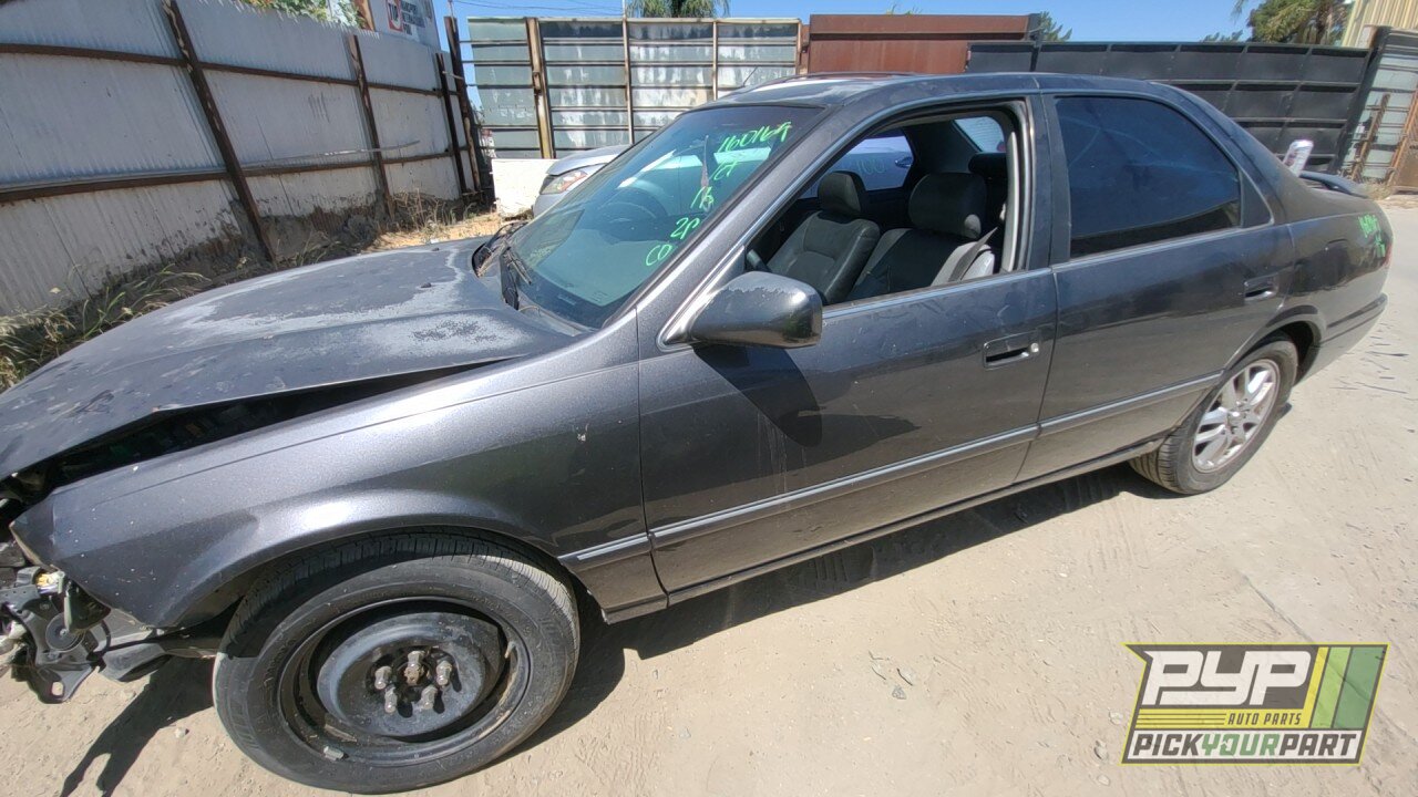 Photo of 2000 Toyota Camry