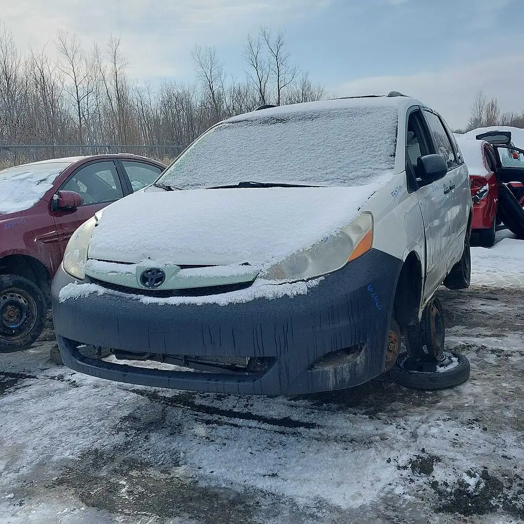 Photo of 2009 Toyota Sienna