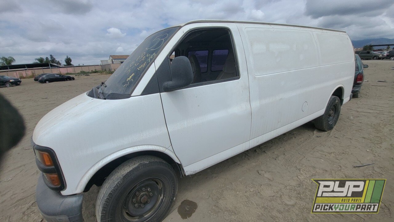 Photo of 2002 Gmc Savana 3500