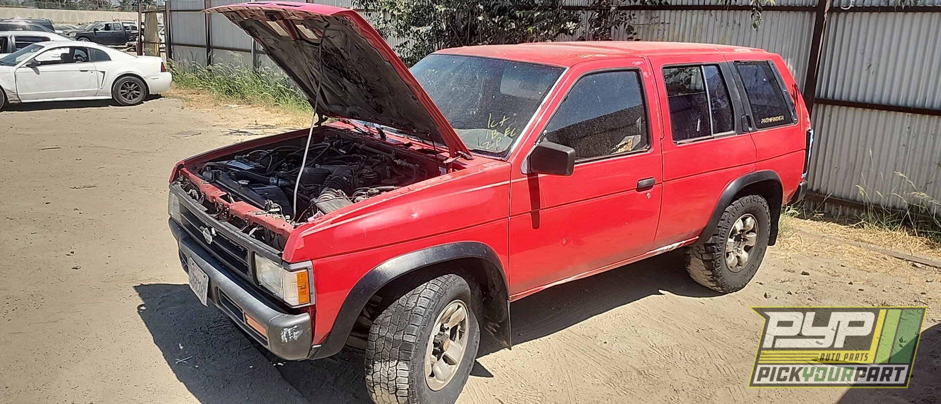 Photo of 1995 Nissan Pathfinder