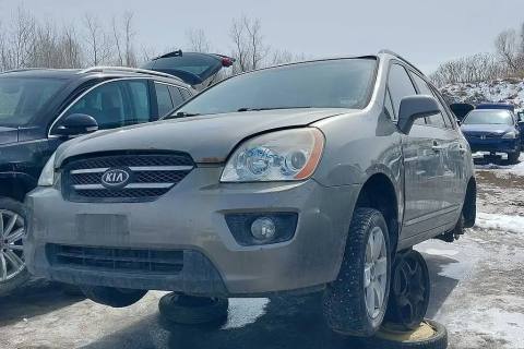 Photo of 2009 Kia Rondo