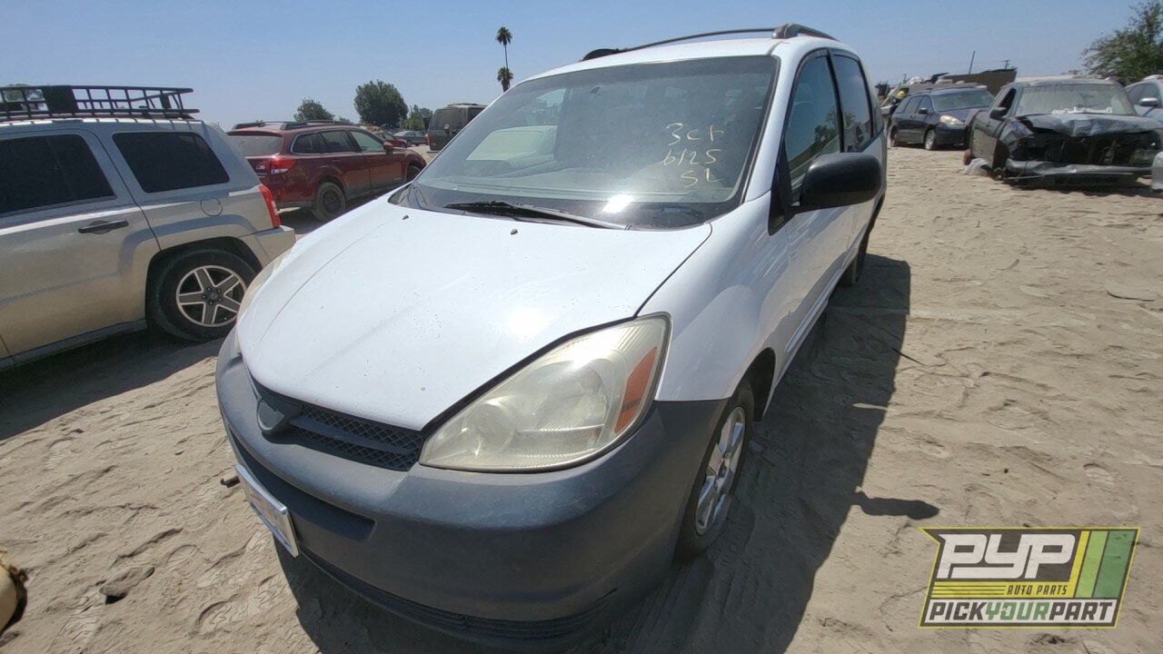 Photo of 2005 Toyota Sienna