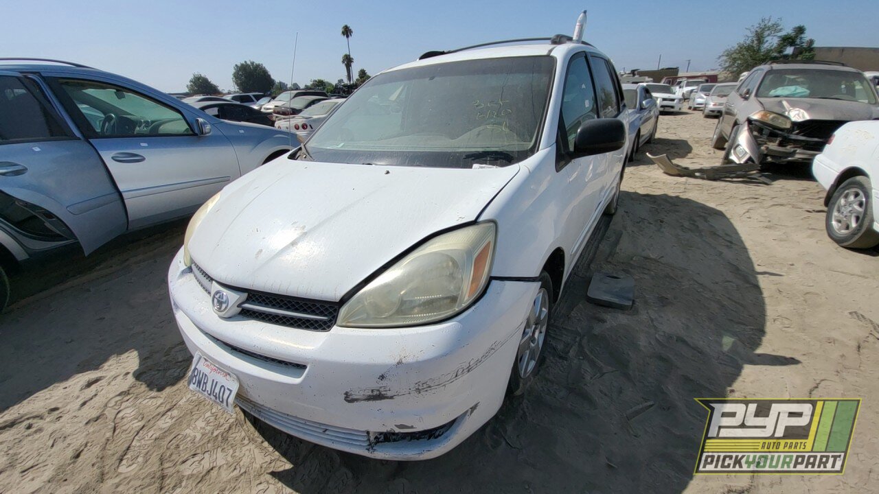 Photo of 2004 Toyota Sienna