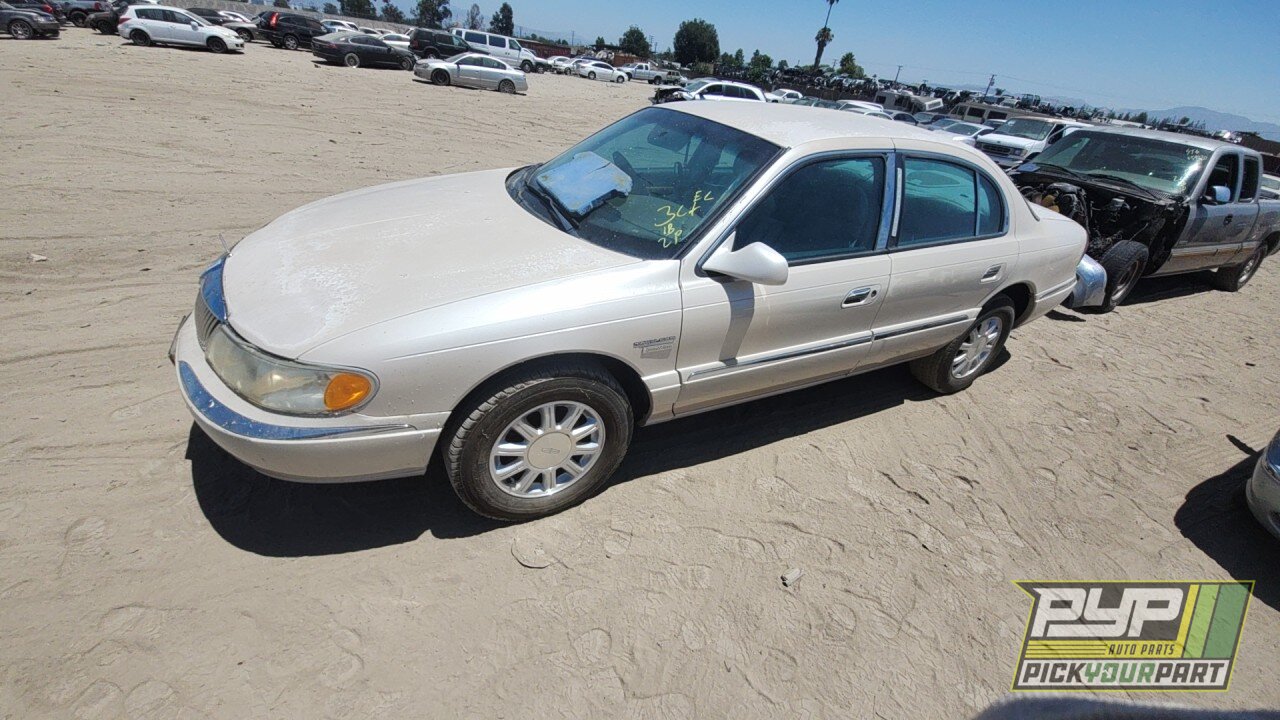 Photo of 2001 Lincoln Continental