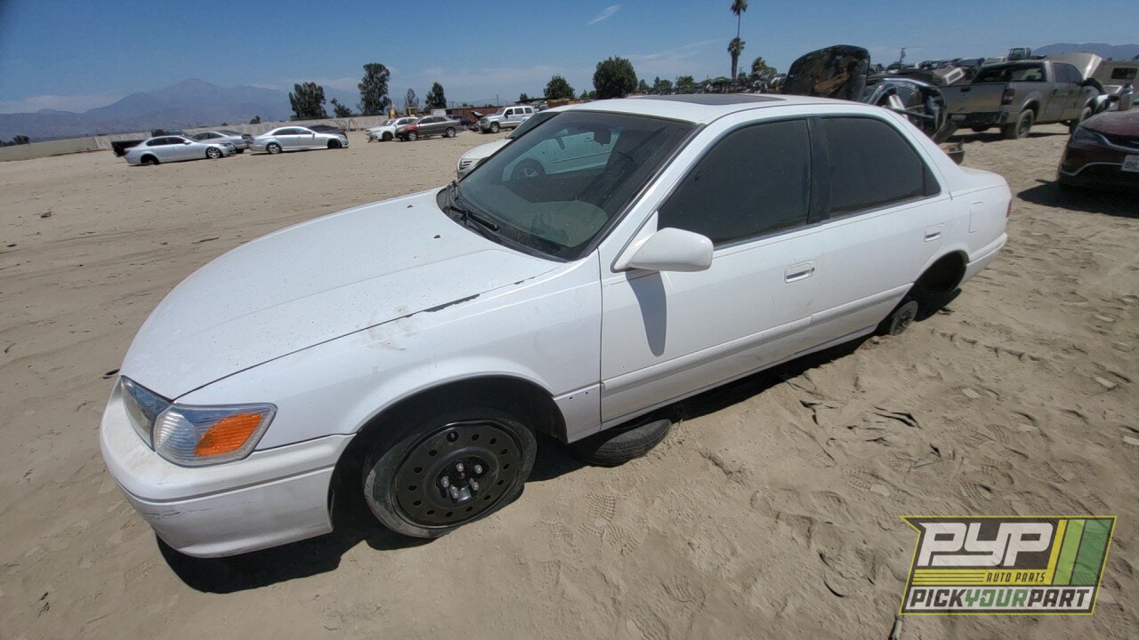 Photo of 2000 Toyota Camry