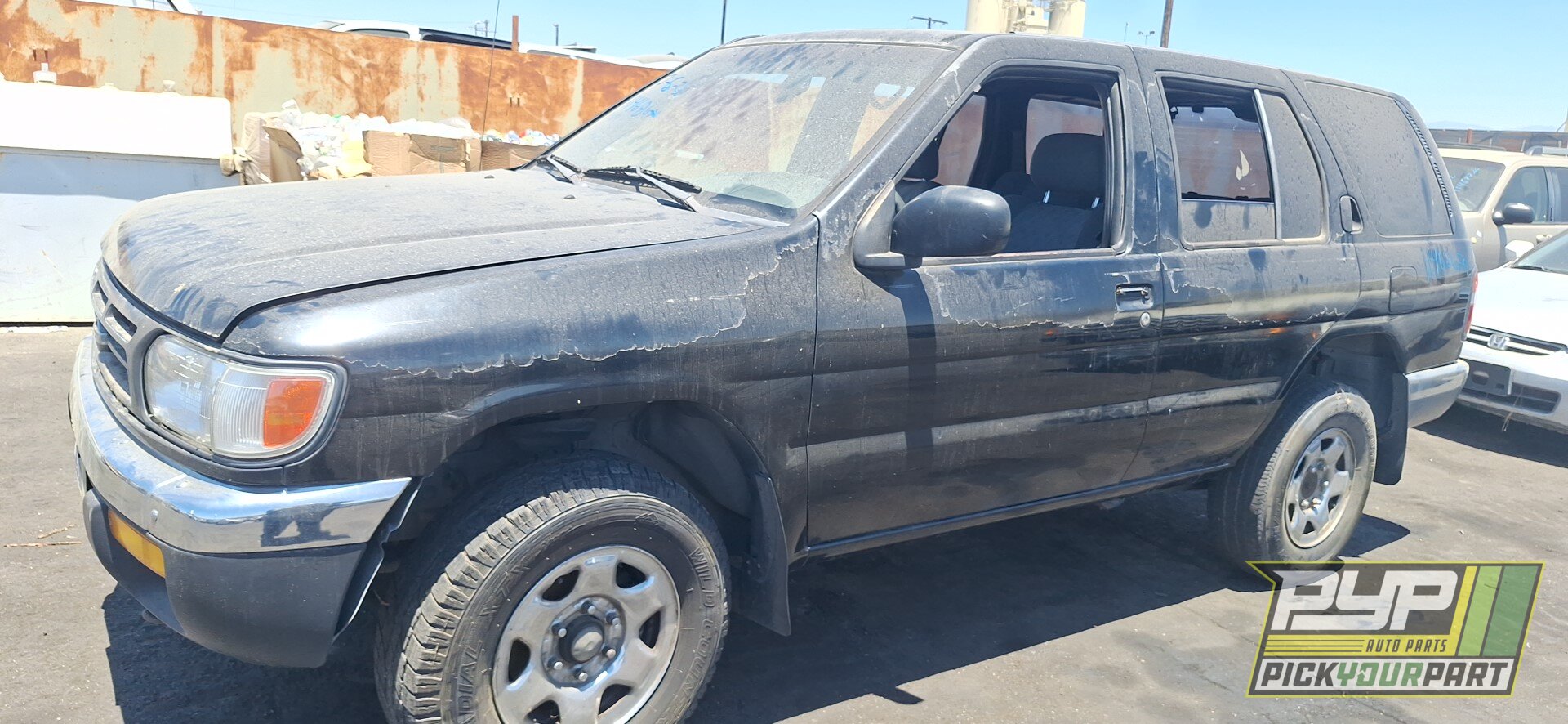 Photo of 1998 Nissan Pathfinder