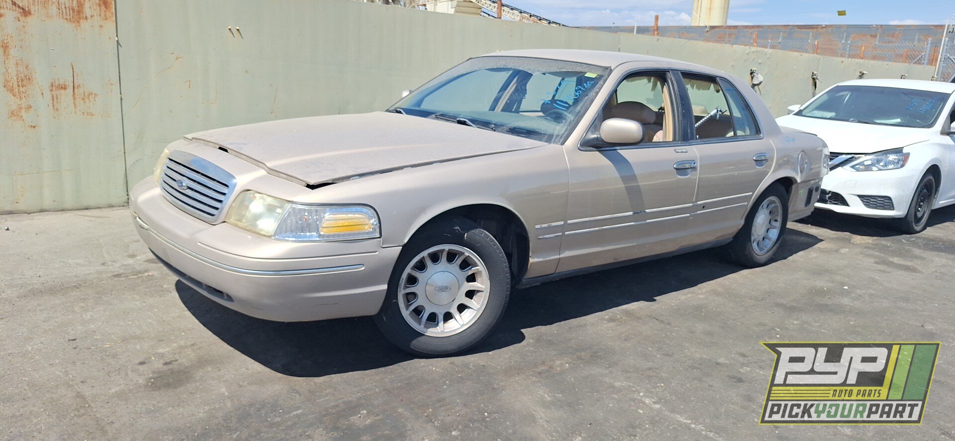 Photo of 1998 Ford Crown Victoria