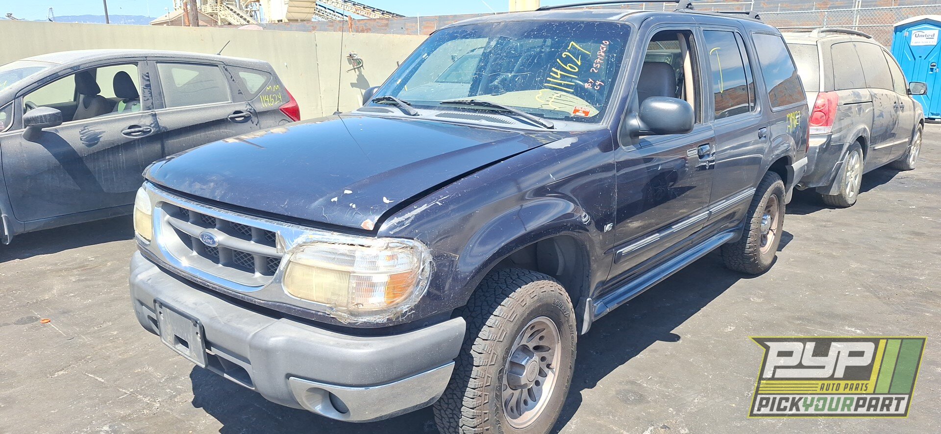 Photo of 1999 Ford Explorer