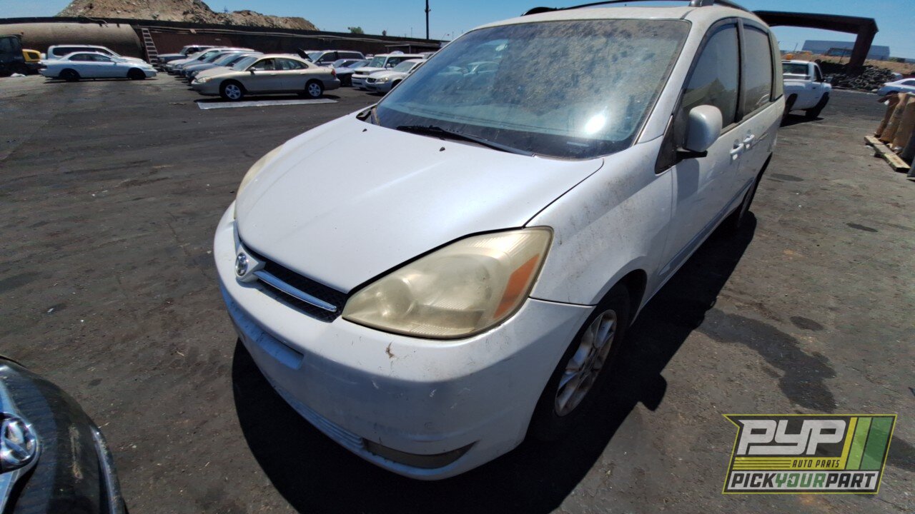 Photo of 2005 Toyota Sienna