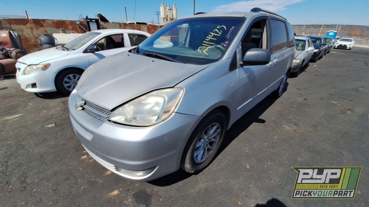 Photo of 2005 Toyota Sienna