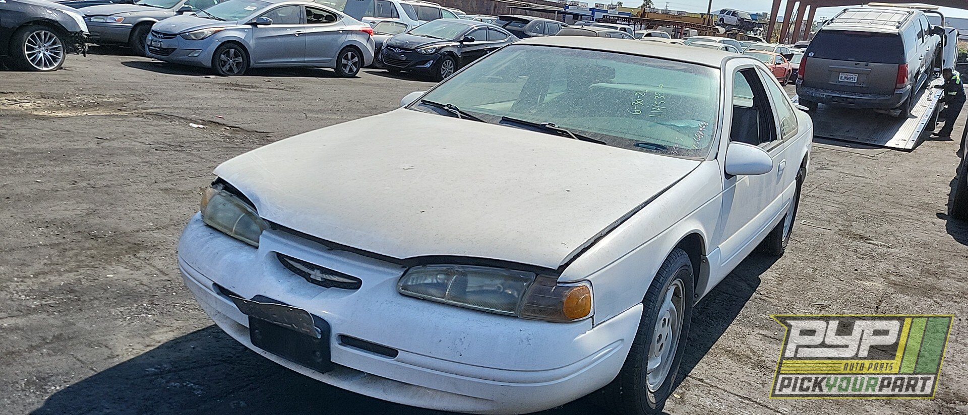 Photo of 1997 Ford Thunderbird