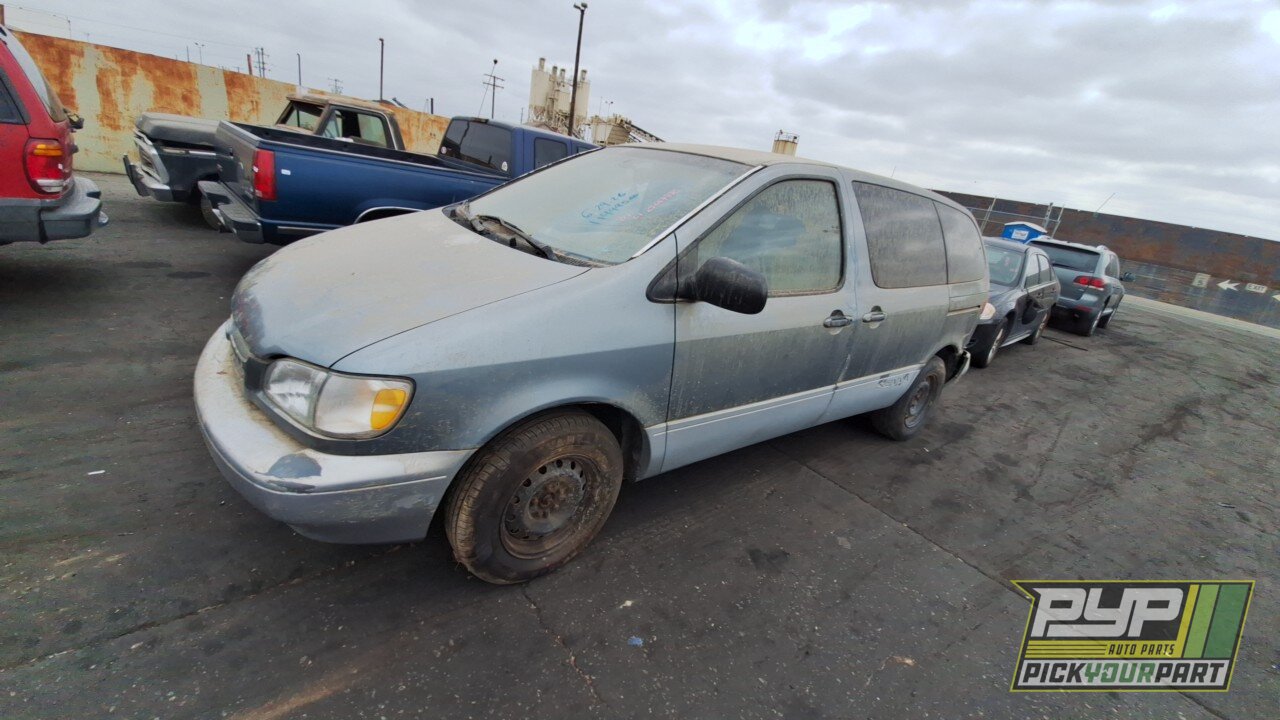 Photo of 2000 Toyota Sienna