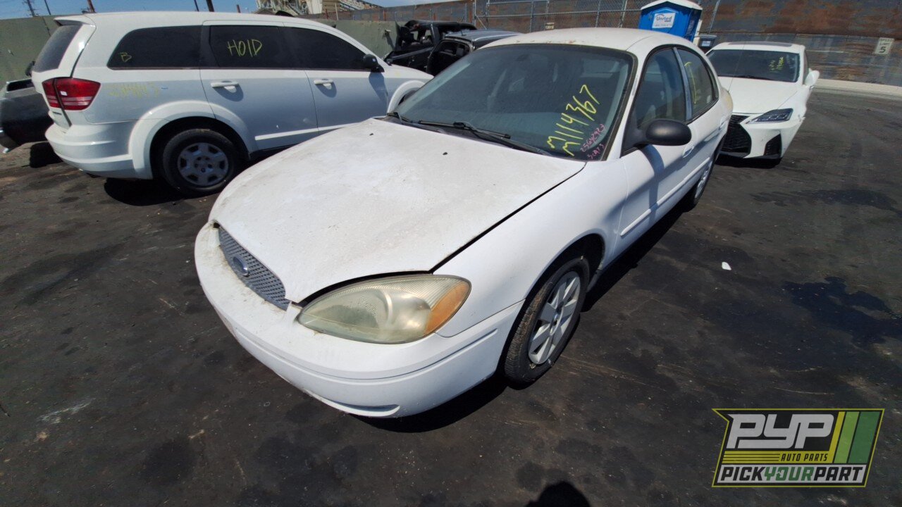 Photo of 2004 Ford Taurus