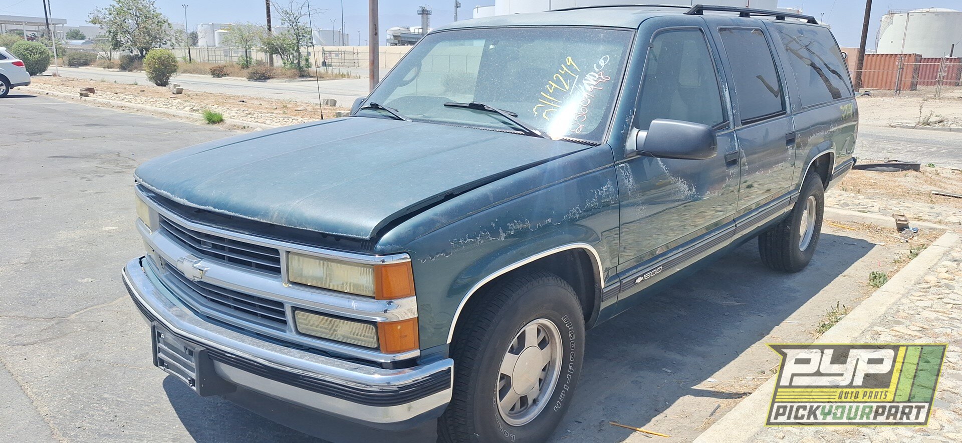 Photo of 1998 Chevrolet C1500 Suburban