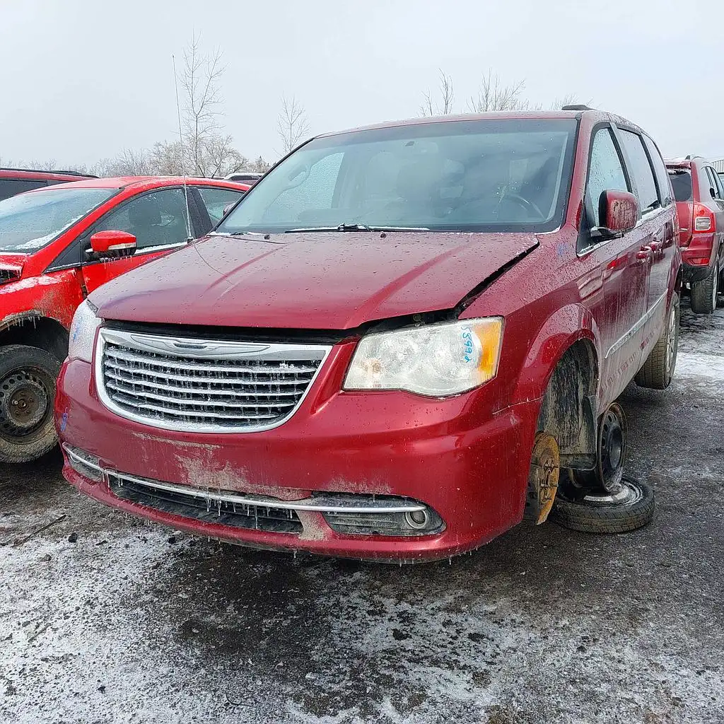 Photo of 2013 Chrysler Town & Country