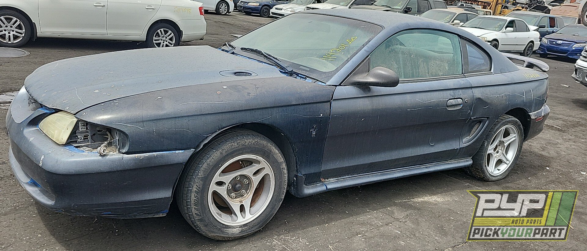 Photo of 1998 Ford Mustang