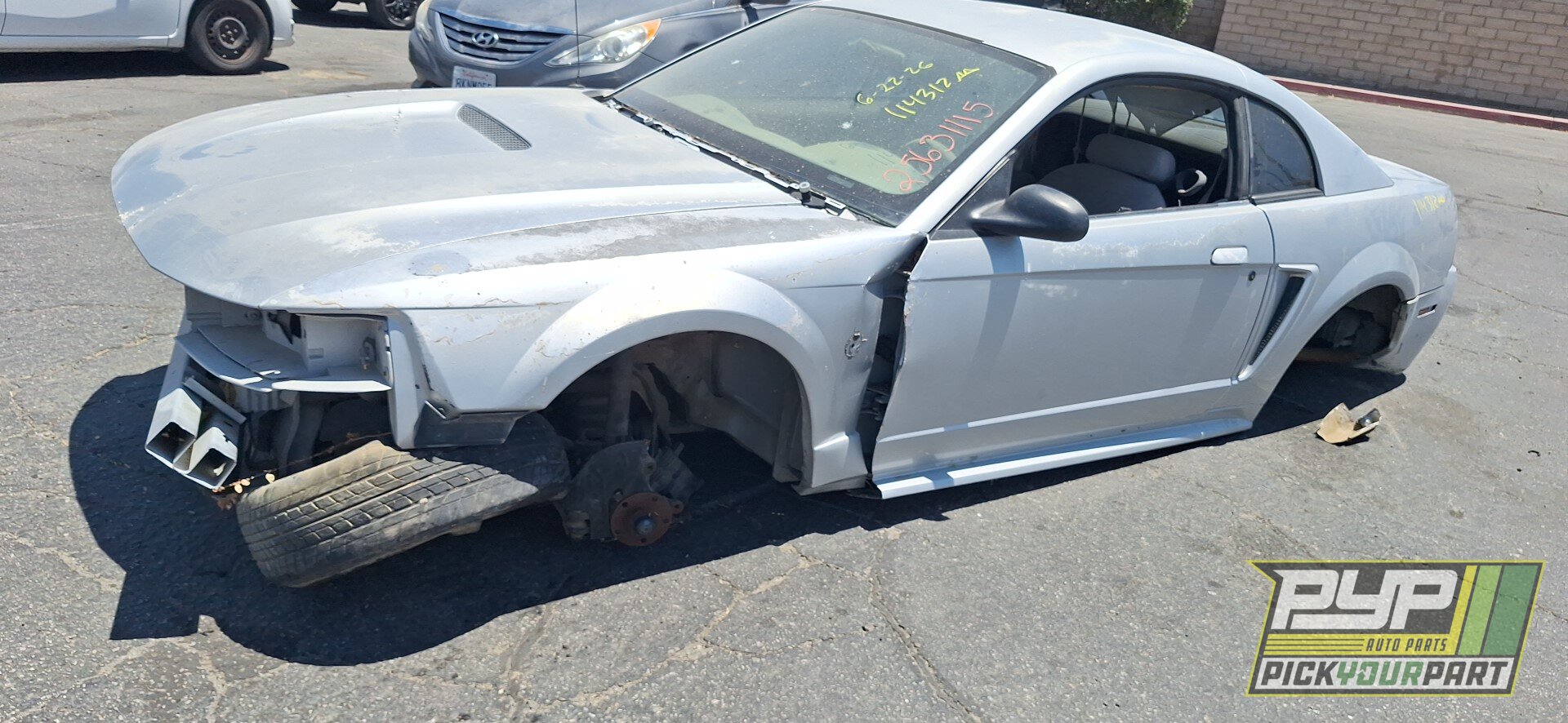 Photo of 1999 Ford Mustang