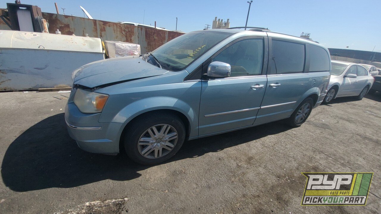 Photo of 2008 Chrysler Town & Country