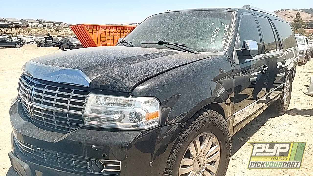 Photo of 2011 Lincoln Navigator
