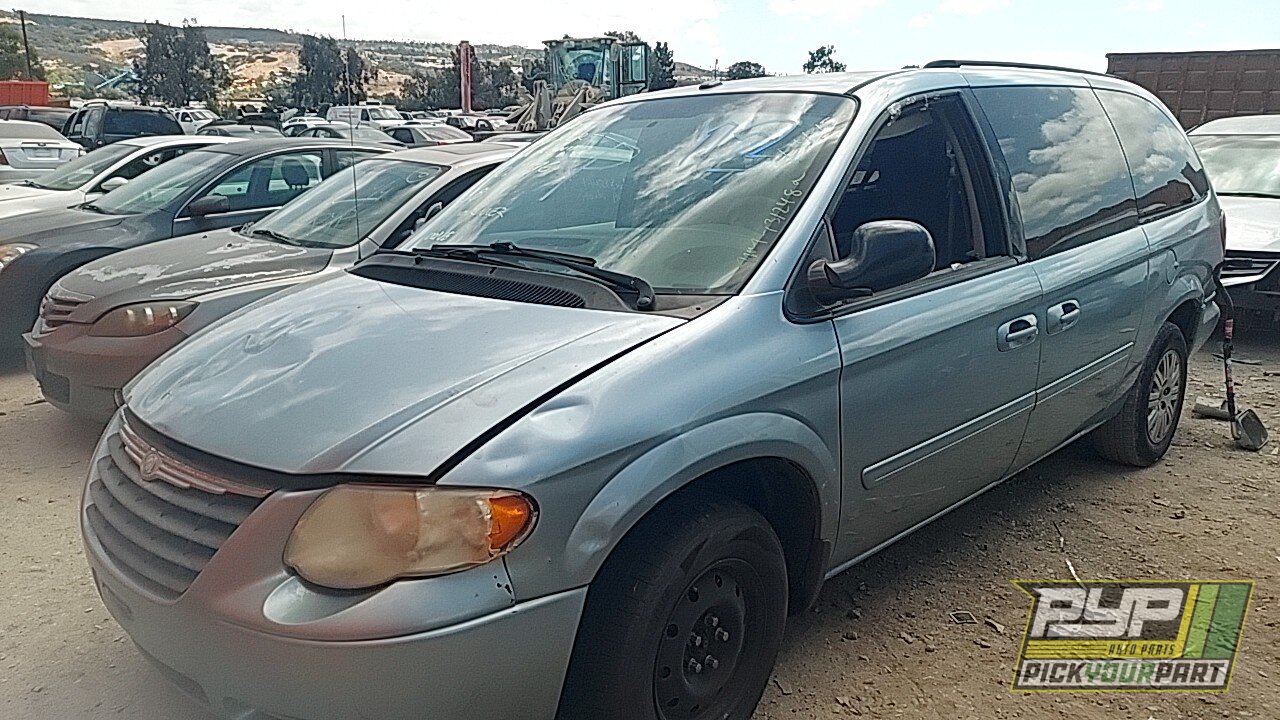 Photo of 2006 Chrysler Town & Country