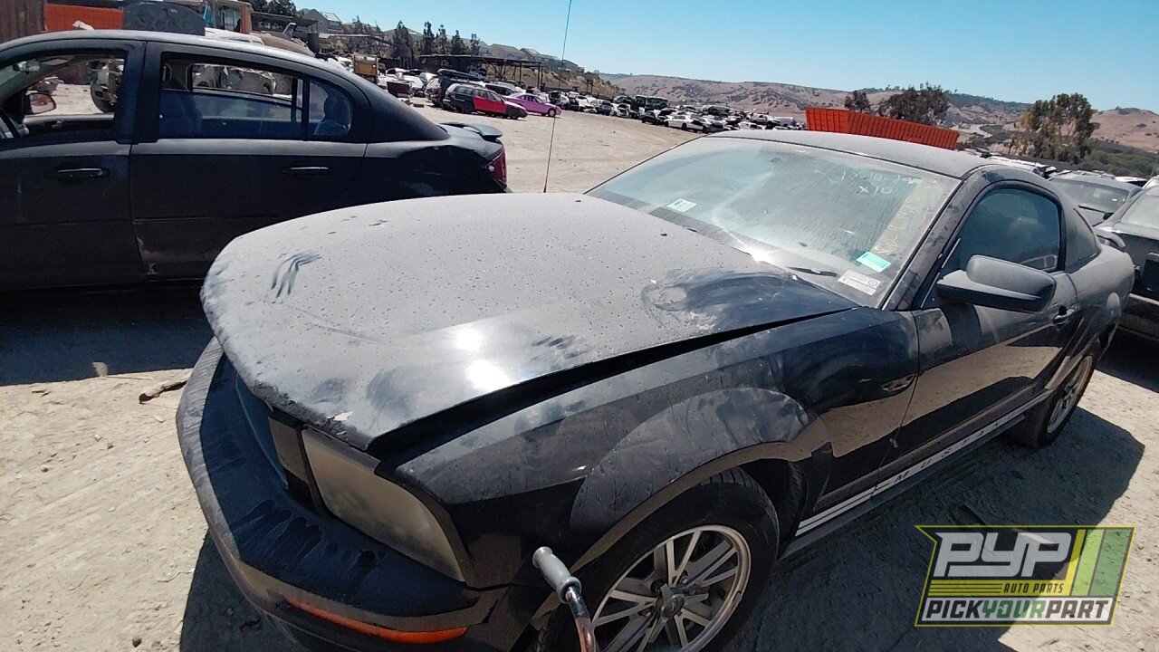 Photo of 2005 Ford Mustang