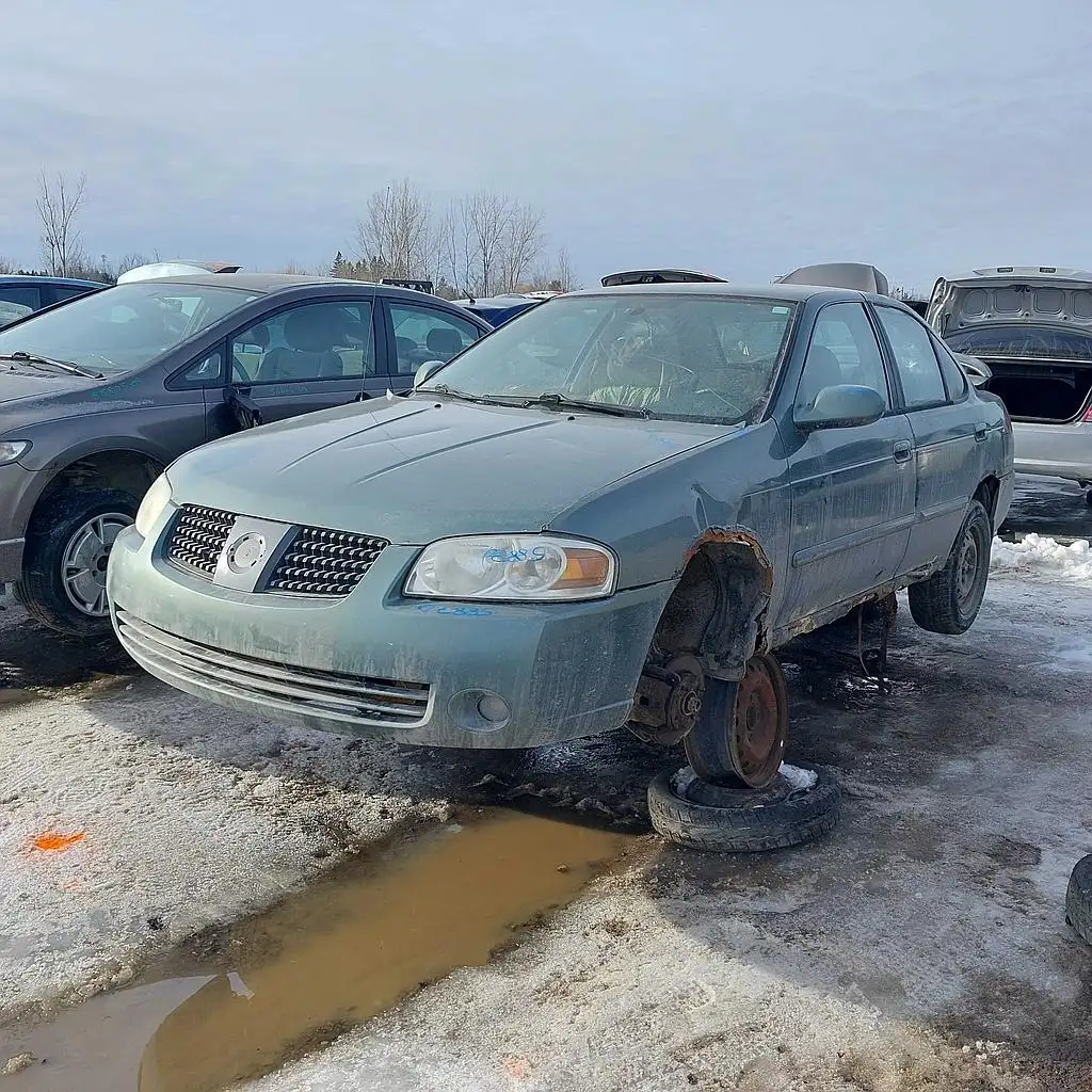 Photo of 2005 Nissan Sentra