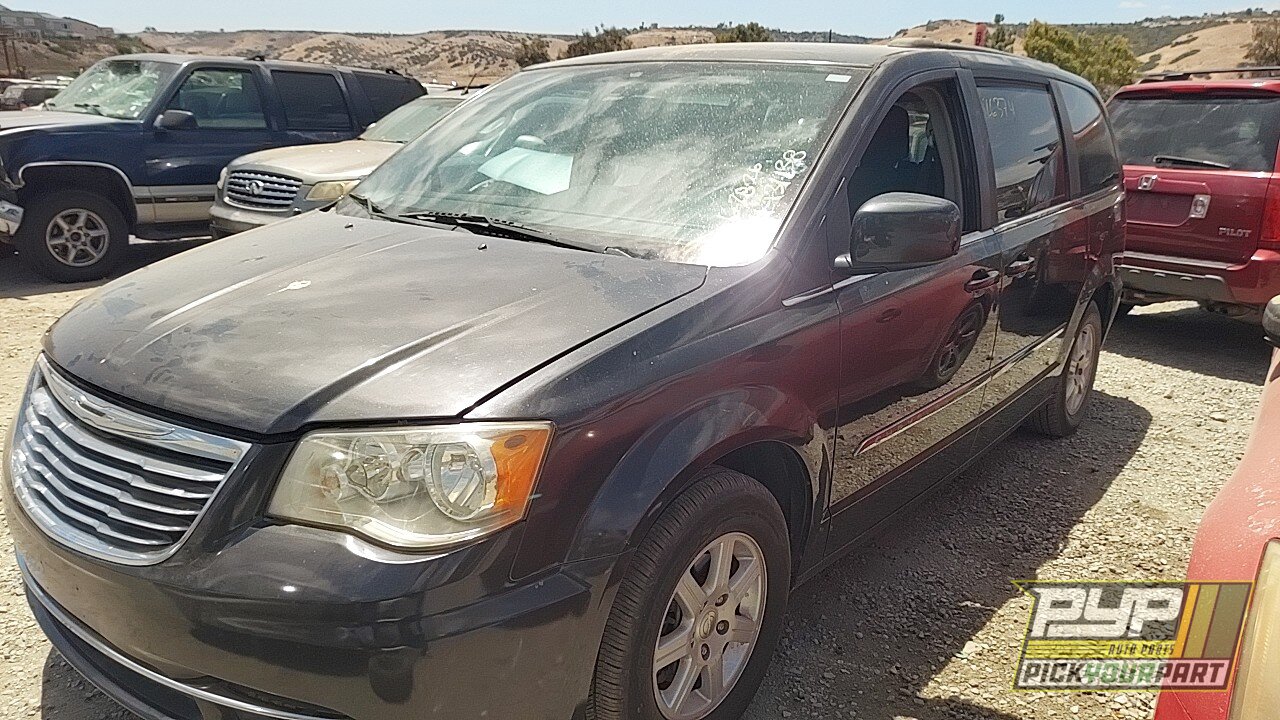 Photo of 2011 Chrysler Town & Country
