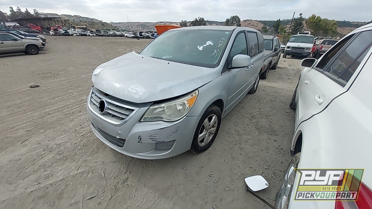 Photo of 2010 Volkswagen Routan