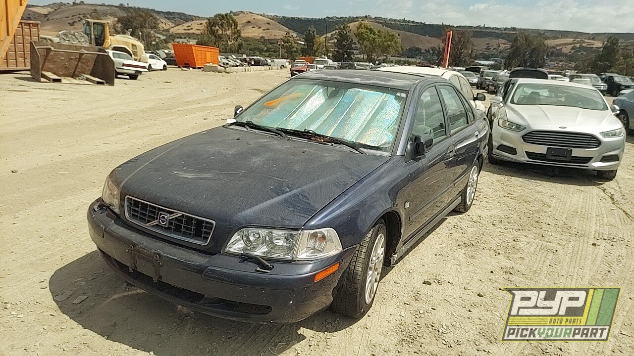 Photo of 2003 Volvo S40