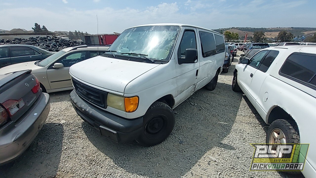 Photo of 2005 Ford E-350 Club Wagon